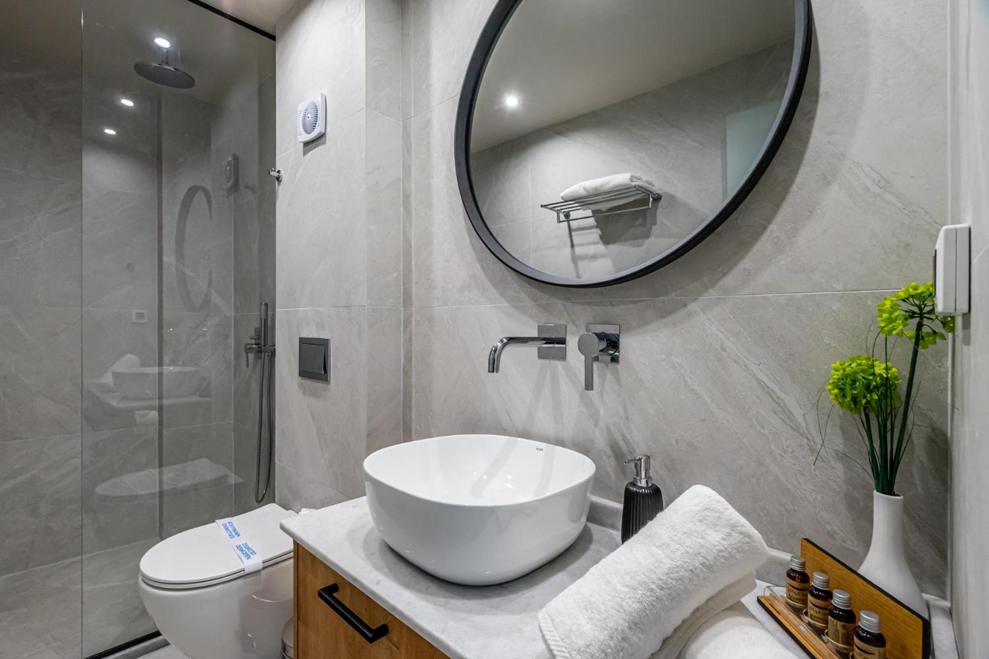 Pathos Seaside Suites Faliraki Oda fotoğraf